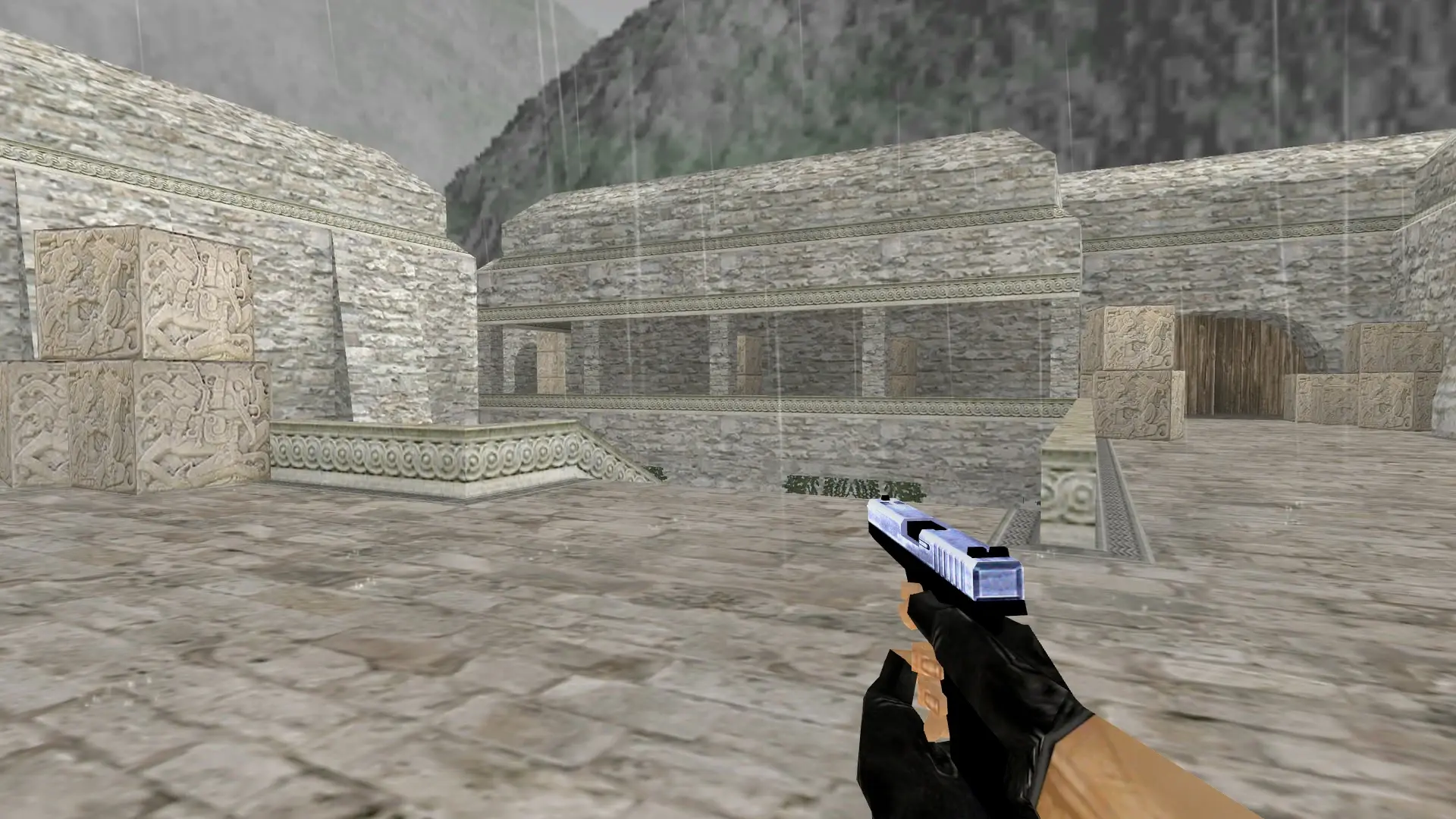 Glock-18 Chrome — de_aztec (first person)