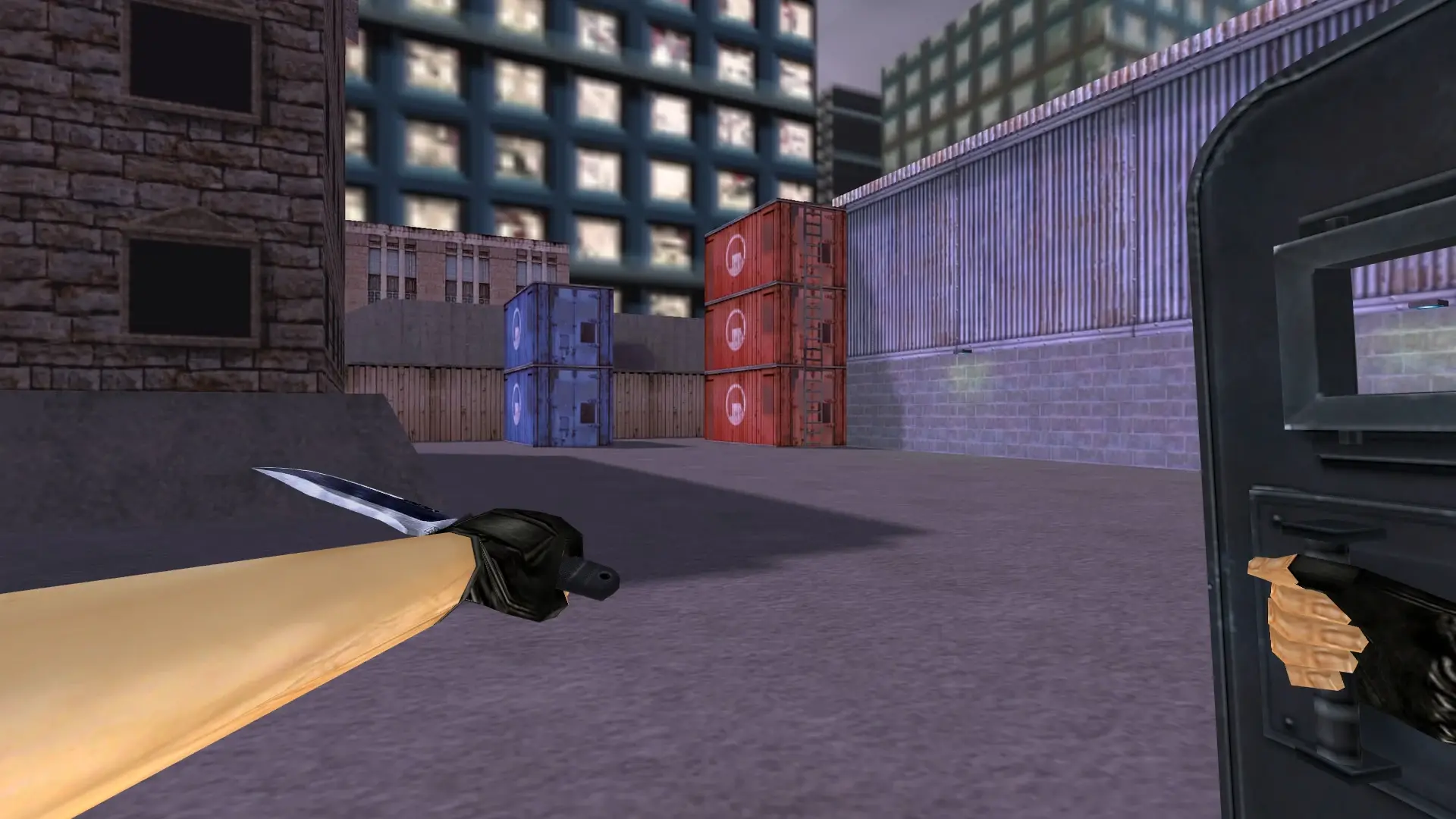 Shield Knife from the January 2003 Beta — cs_assault (first person)