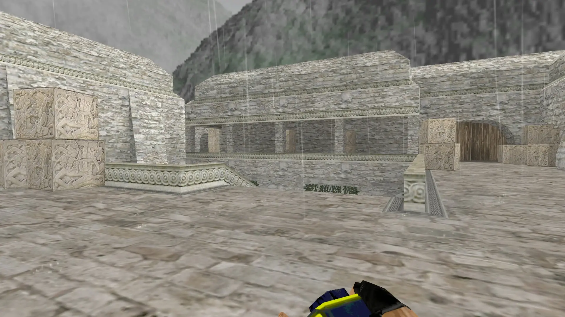 Warning C4 — de_aztec (first person)