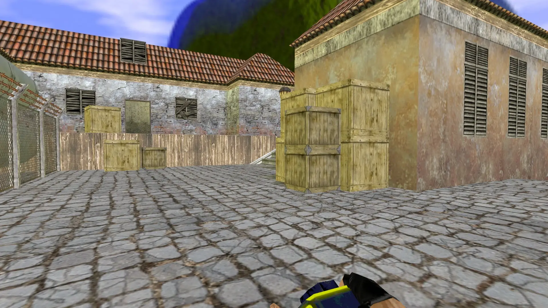 Warning C4 — de_inferno (first person)