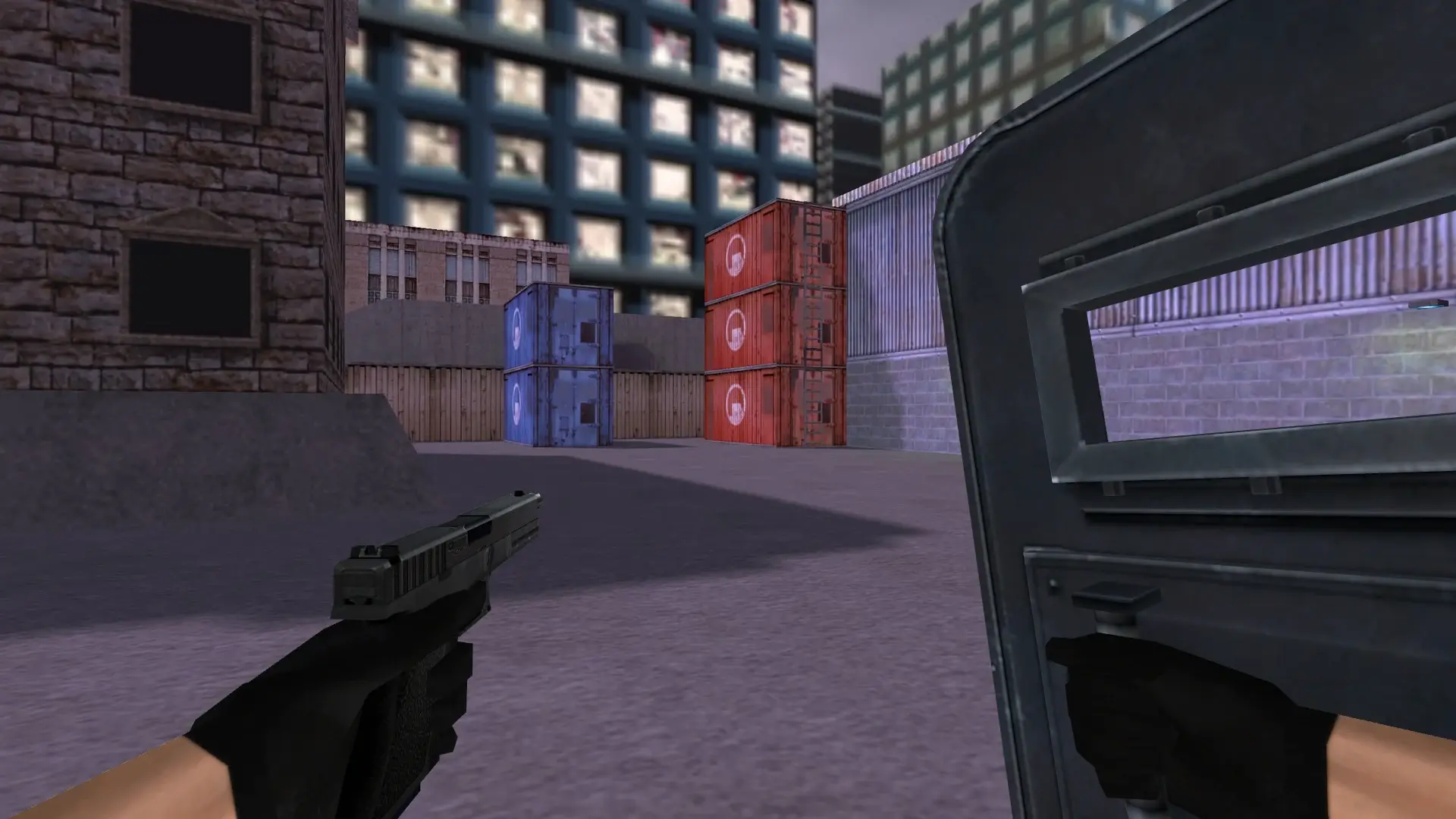 Shield and Glock-18: HD Weapon Model Pack — cs_assault (first person)
