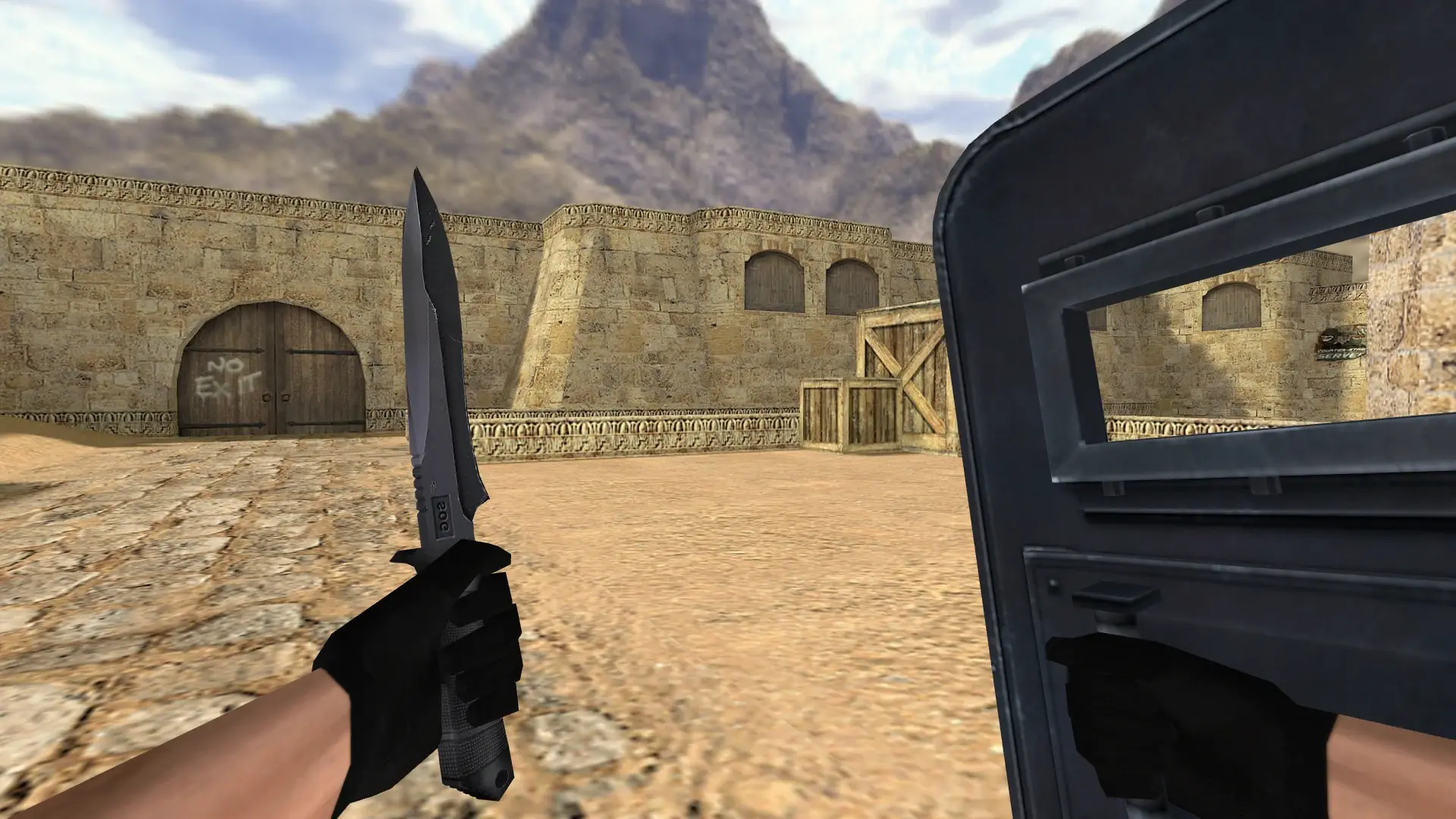 Shield and Knife: HD Weapon Model Pack — de_dust2 (first person)