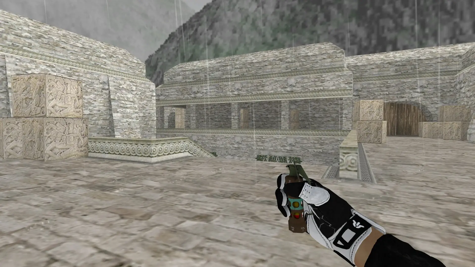 Flashbang — Batureis Sport Gloves Pack — de_aztec (first person)