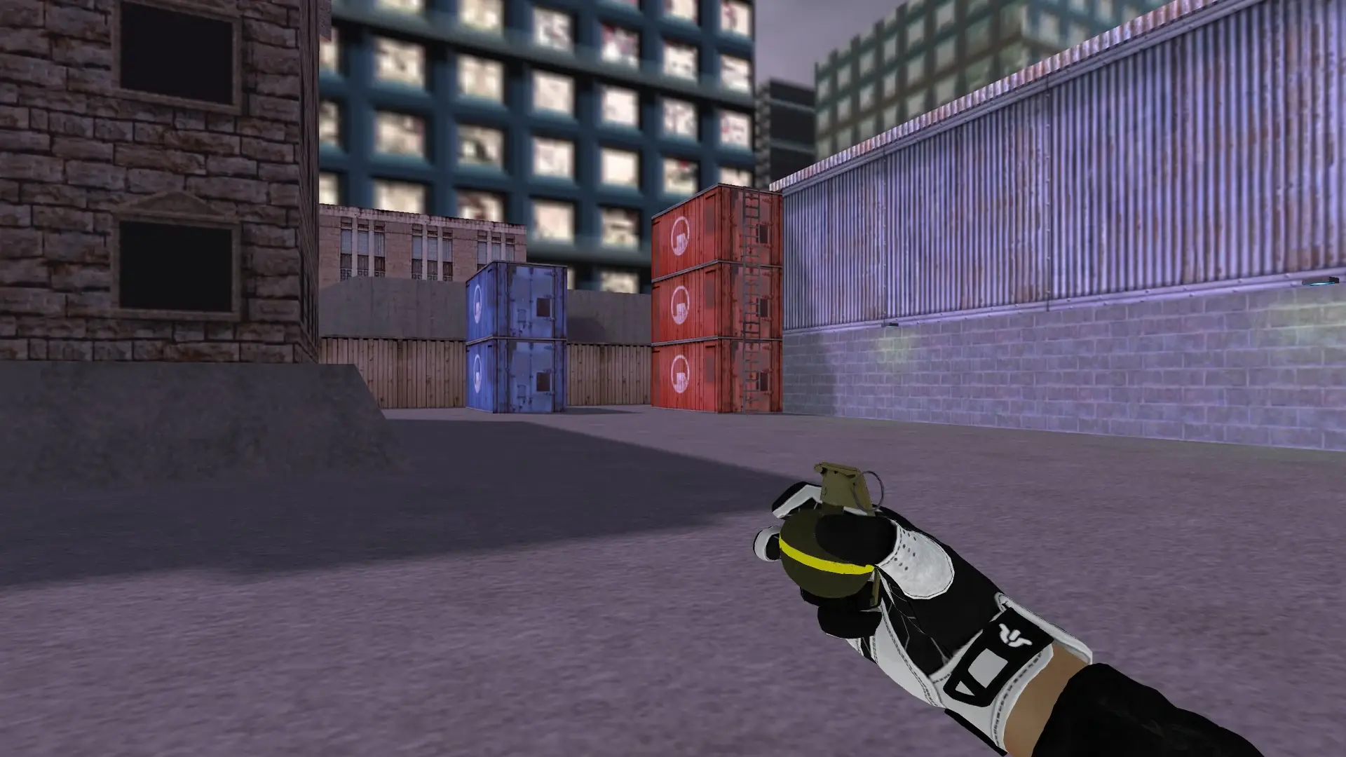 HE Grenade — Batureis Sport Gloves Pack — cs_assault (first person)
