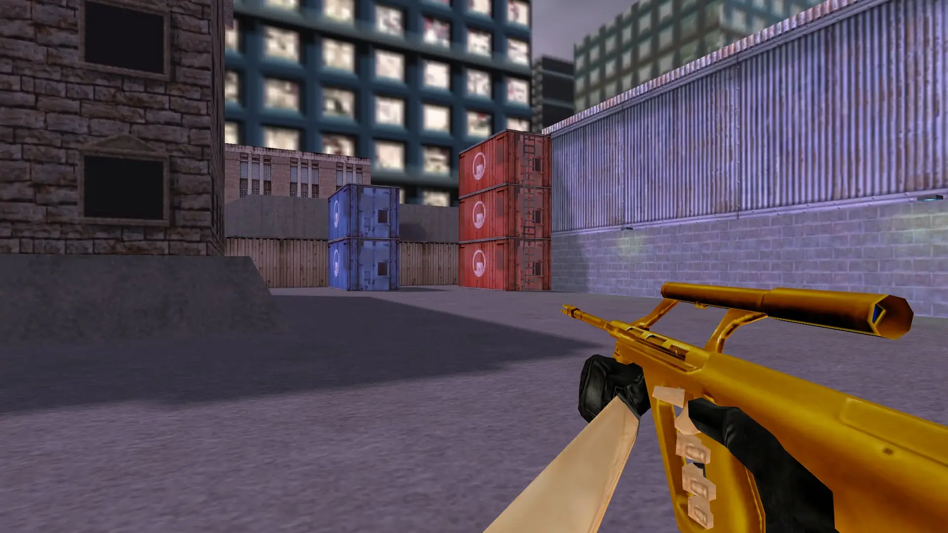 AUG — Gold Weapons Pack V3 — cs_assault (first person)