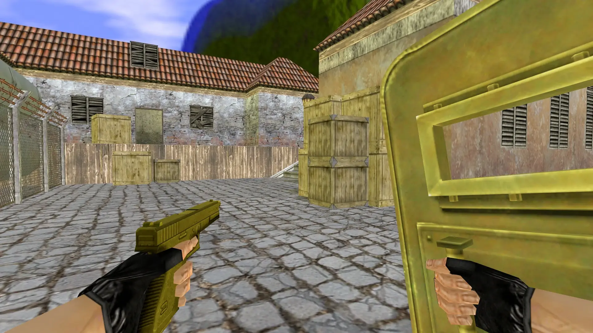 SHIELD_GLOCK18 — Golden Weapon Pack — de_inferno (first person)