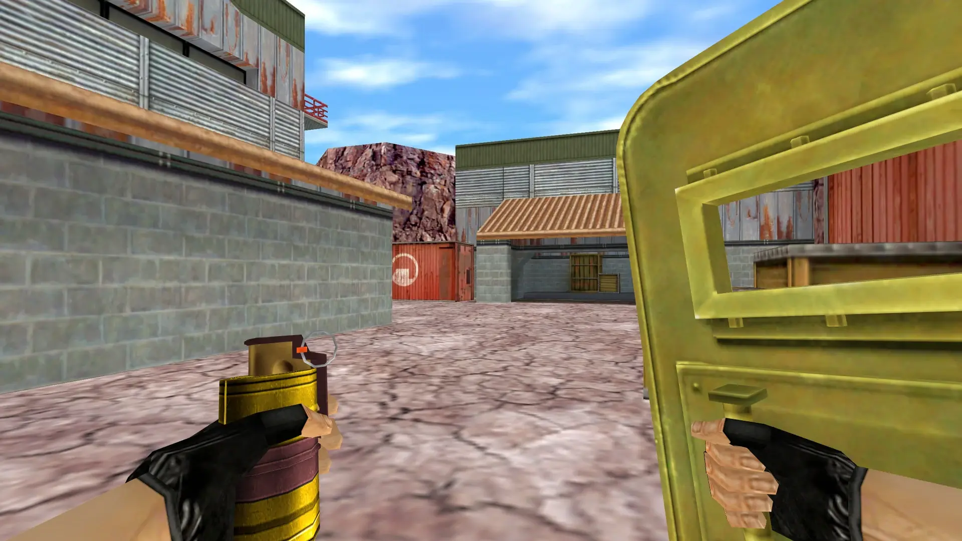 SHIELD_HEGRENADE — Golden Weapon Pack — de_nuke (first person)