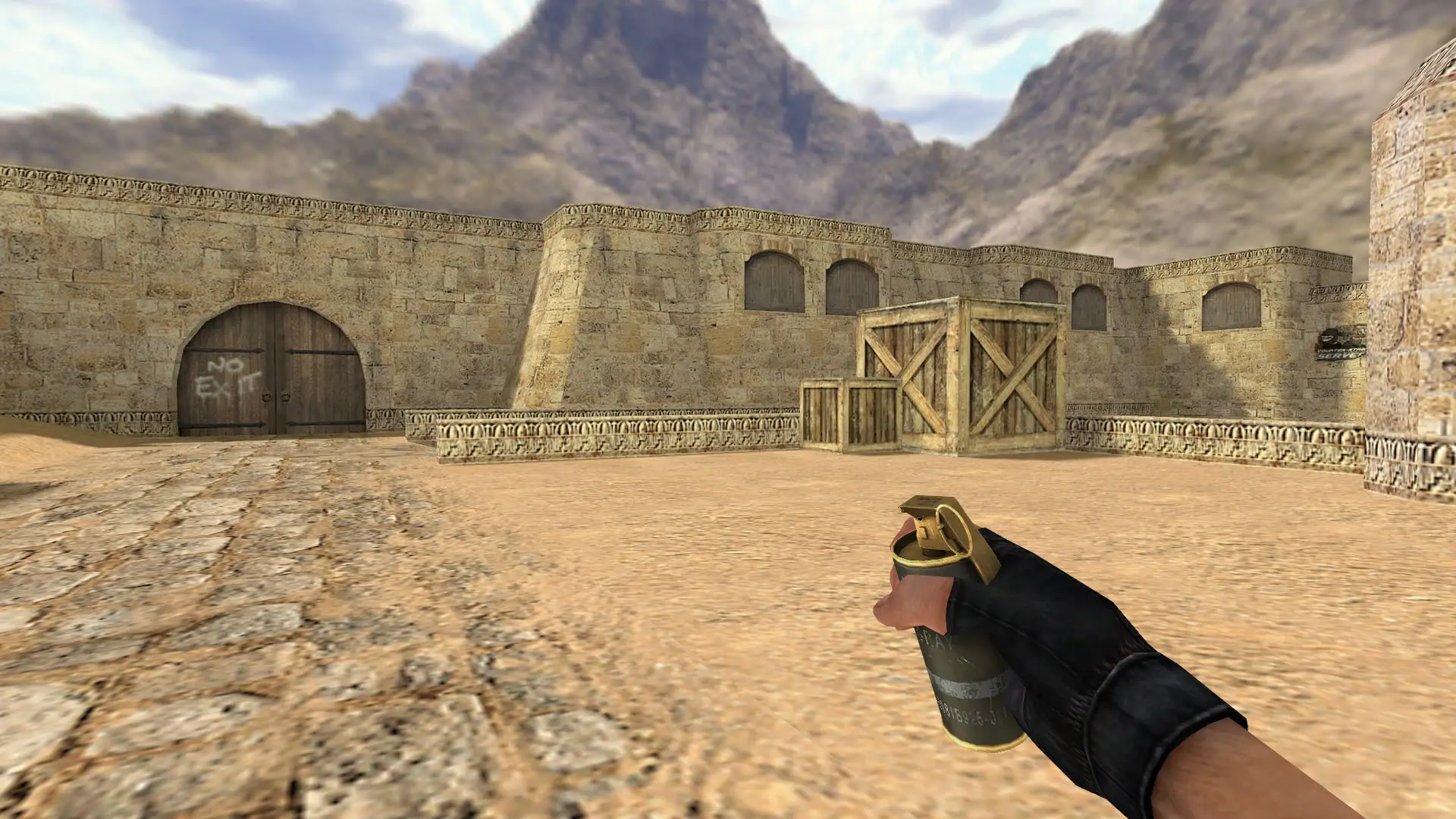 Smoke Grenade — Golden Weapon Pack — de_dust2 (first person)