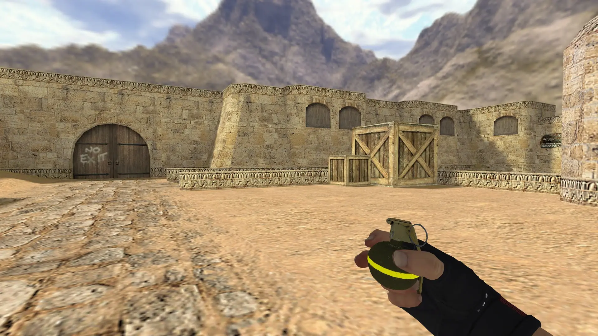HE Grenade — Bloodhound Gloves Charred Pack — de_dust2 (first person)