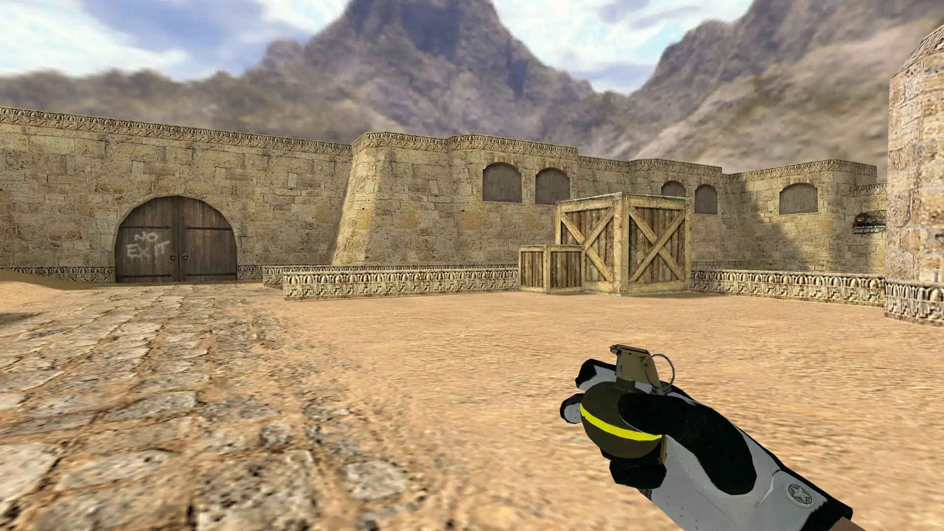 HE Grenade — Broken Fang Operation Skins — de_dust2 (first person)