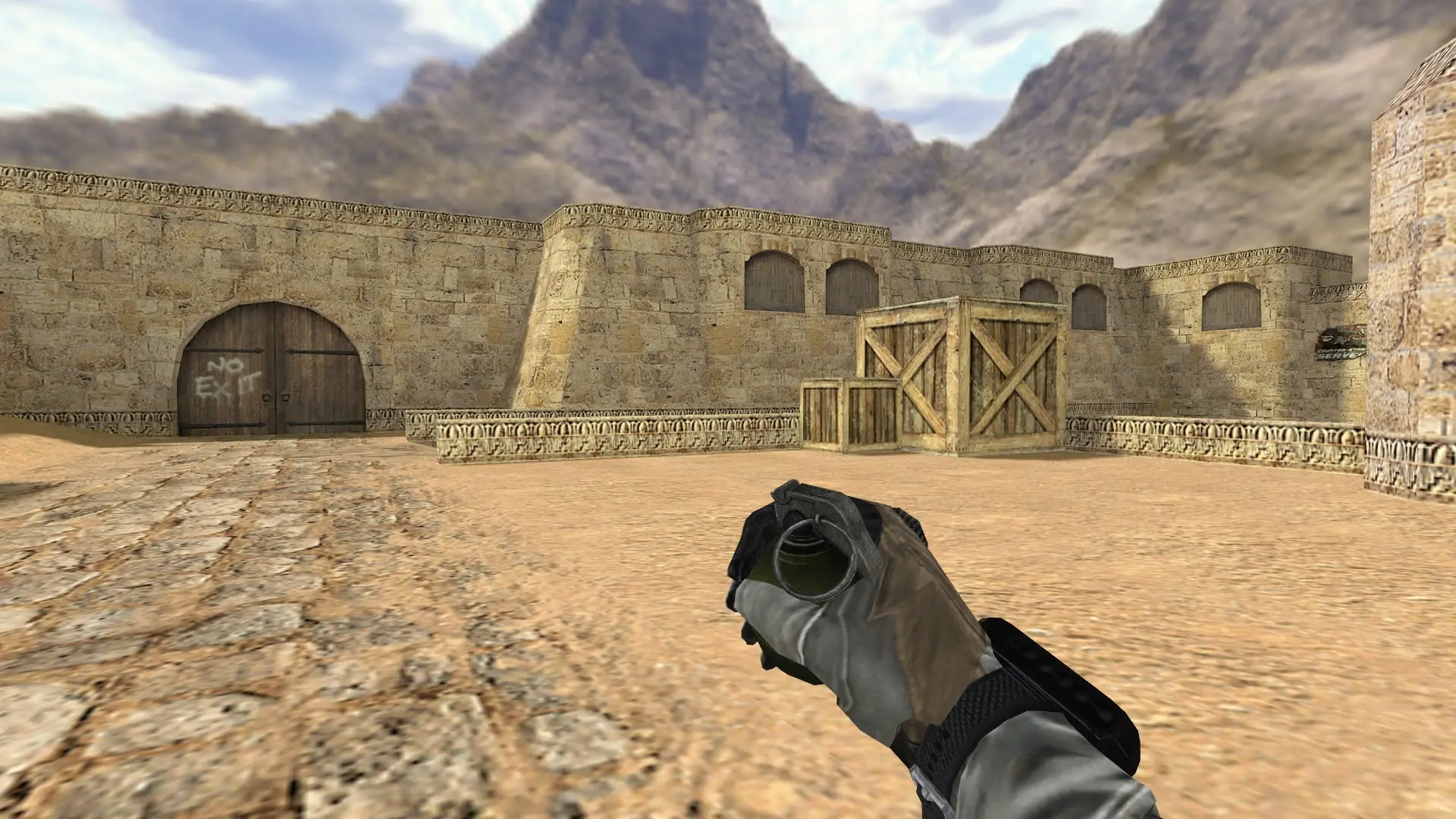 HE Grenade — BT Battery Pack — de_dust2 (first person)