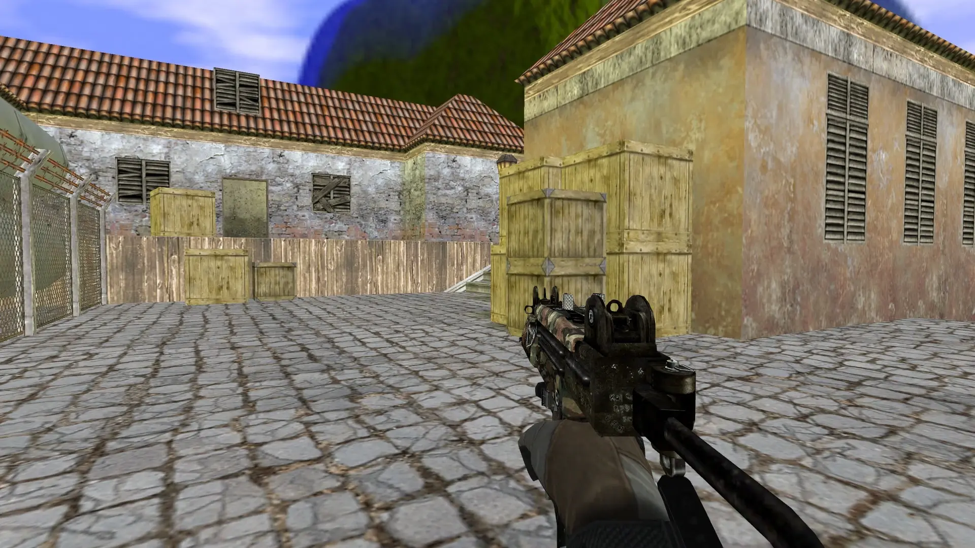 MAC-10 — BT Battery Pack — de_inferno (first person)