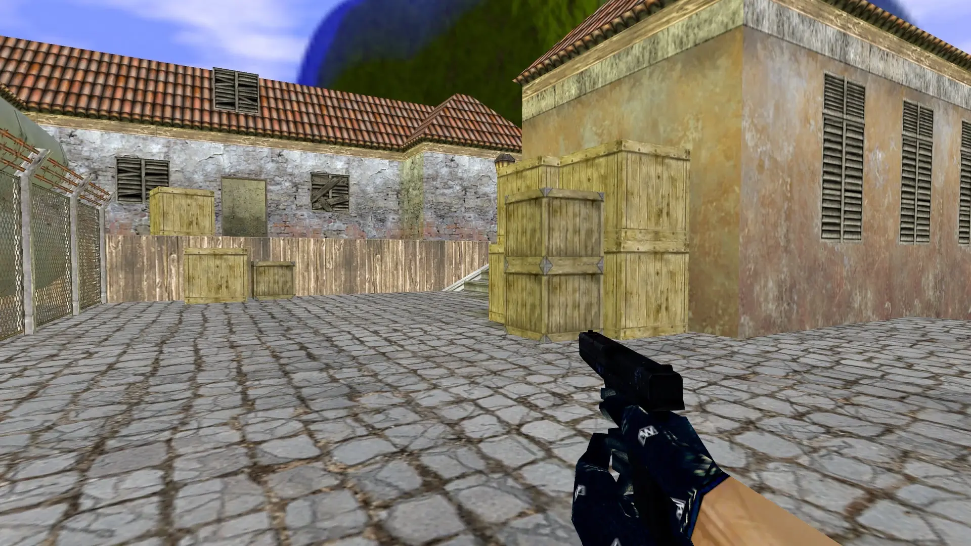 Glock-18 — KoT3 Weapon Pack — de_inferno (first person)