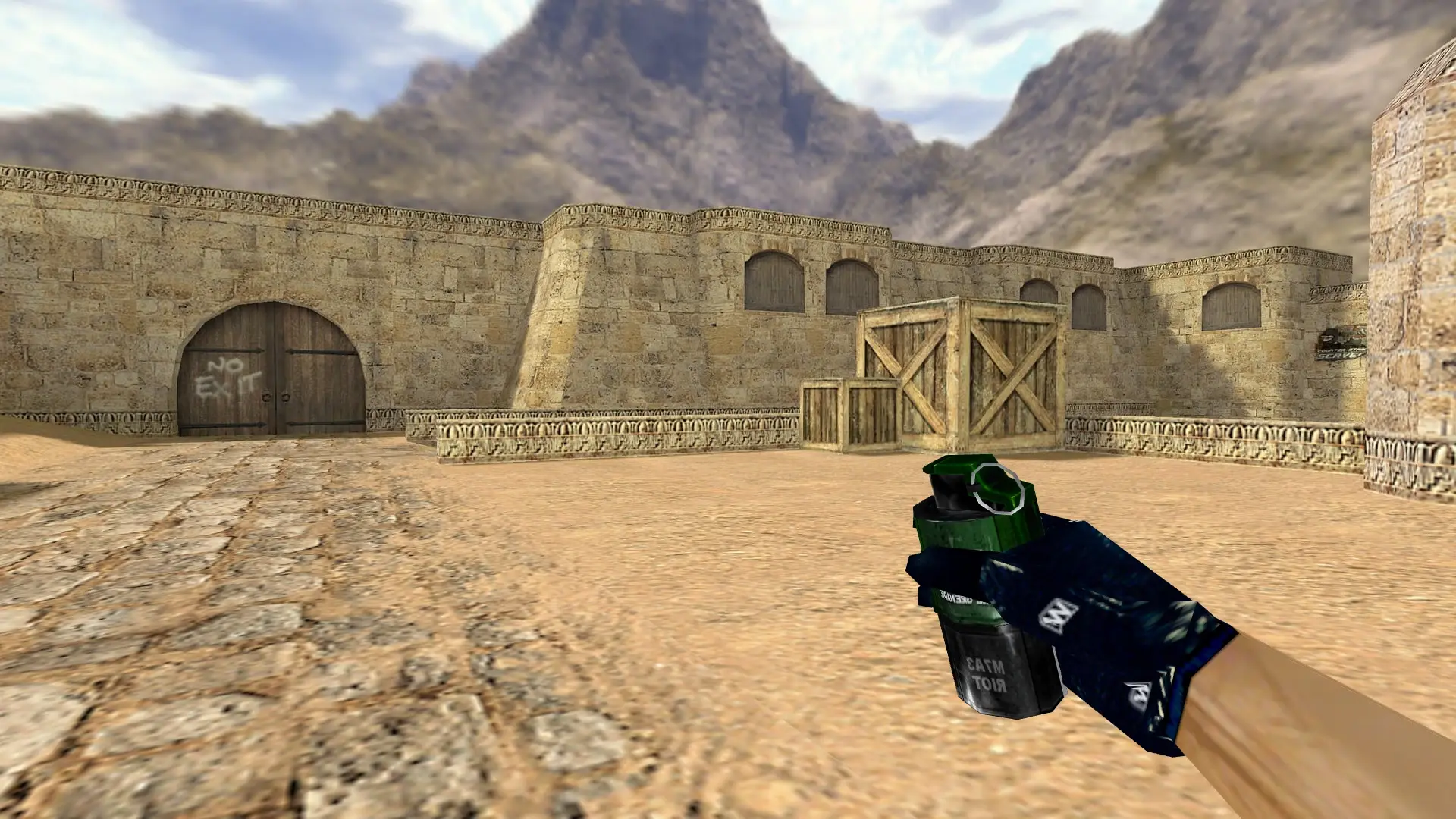 Smoke Grenade — KoT3 Weapon Pack — de_dust2 (first person)