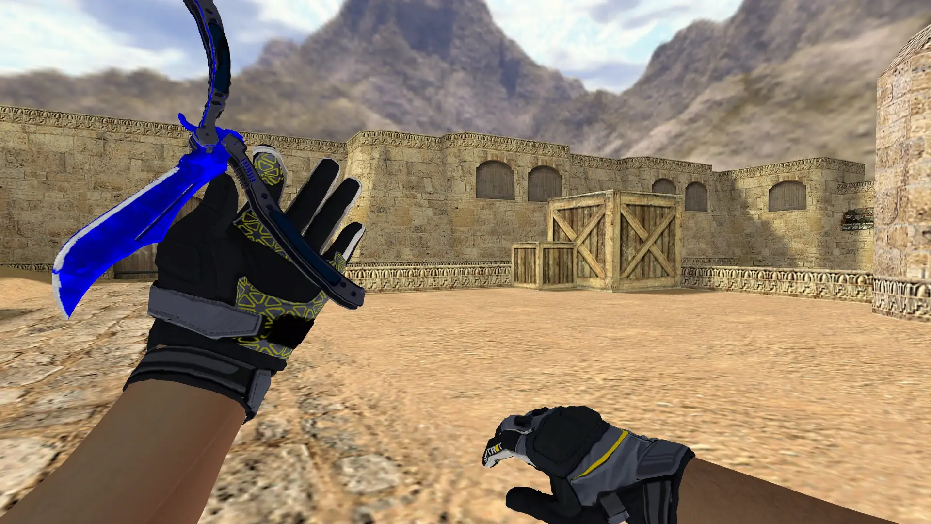 Knife — Moto Gloves Eclipse Pack — de_dust2 (first person)