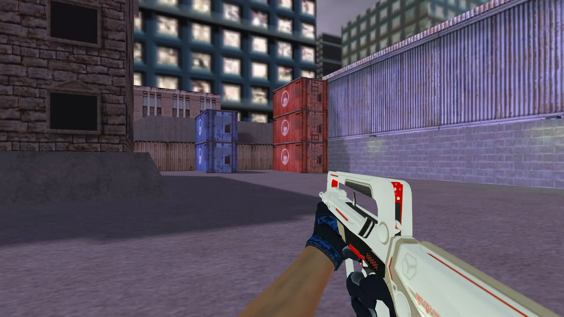 FAMAS — Moto Gloves Weapon Pack — cs_assault (first person)