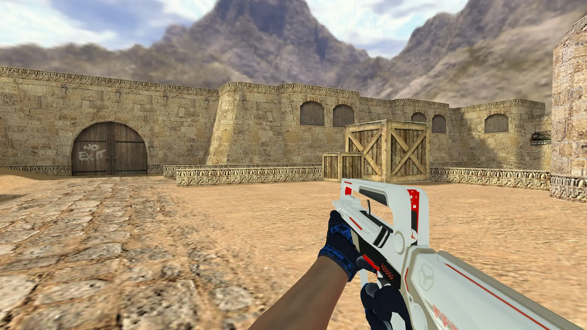 FAMAS — Moto Gloves Weapon Pack — de_dust2 (first person)