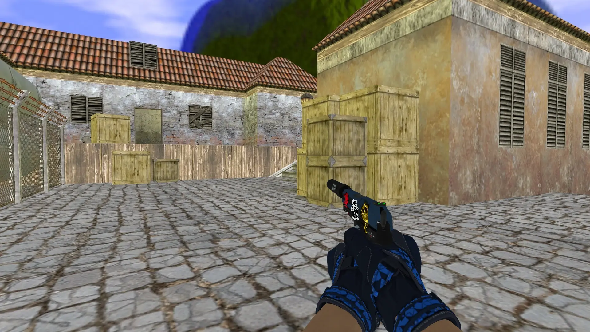USP — Moto Gloves Weapon Pack — de_inferno (first person)
