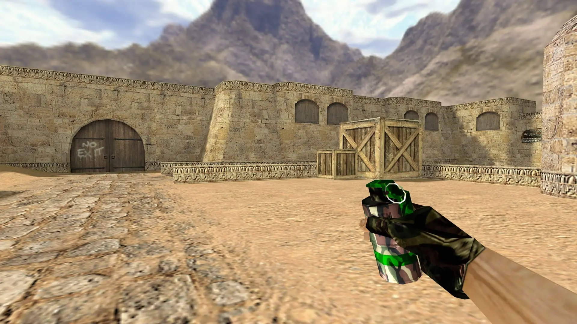 Smoke Grenade: Camo Weapon Pack — de_dust2 (first person)