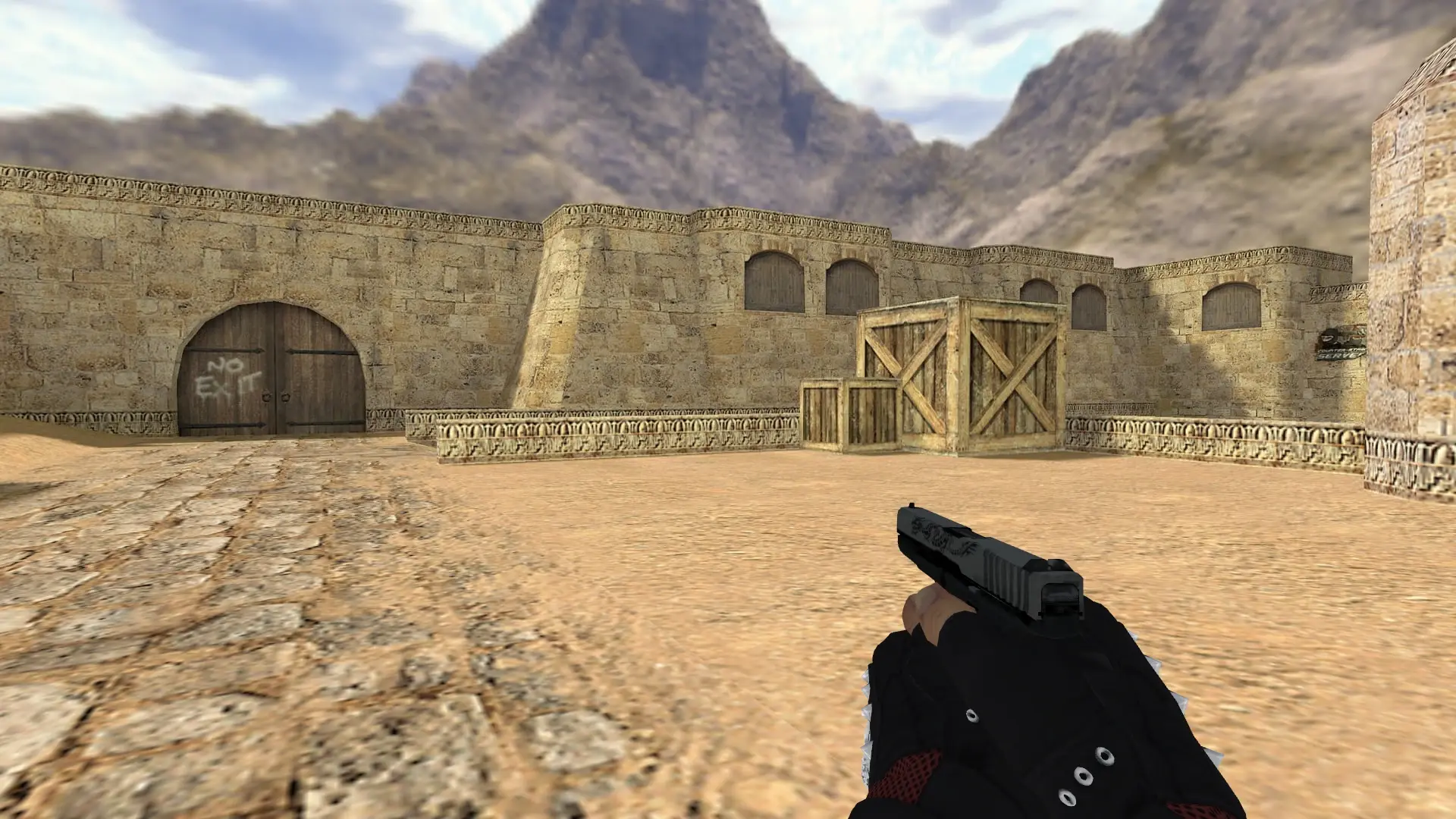 Glock-18: B&W Inventory — de_dust2 (first person)