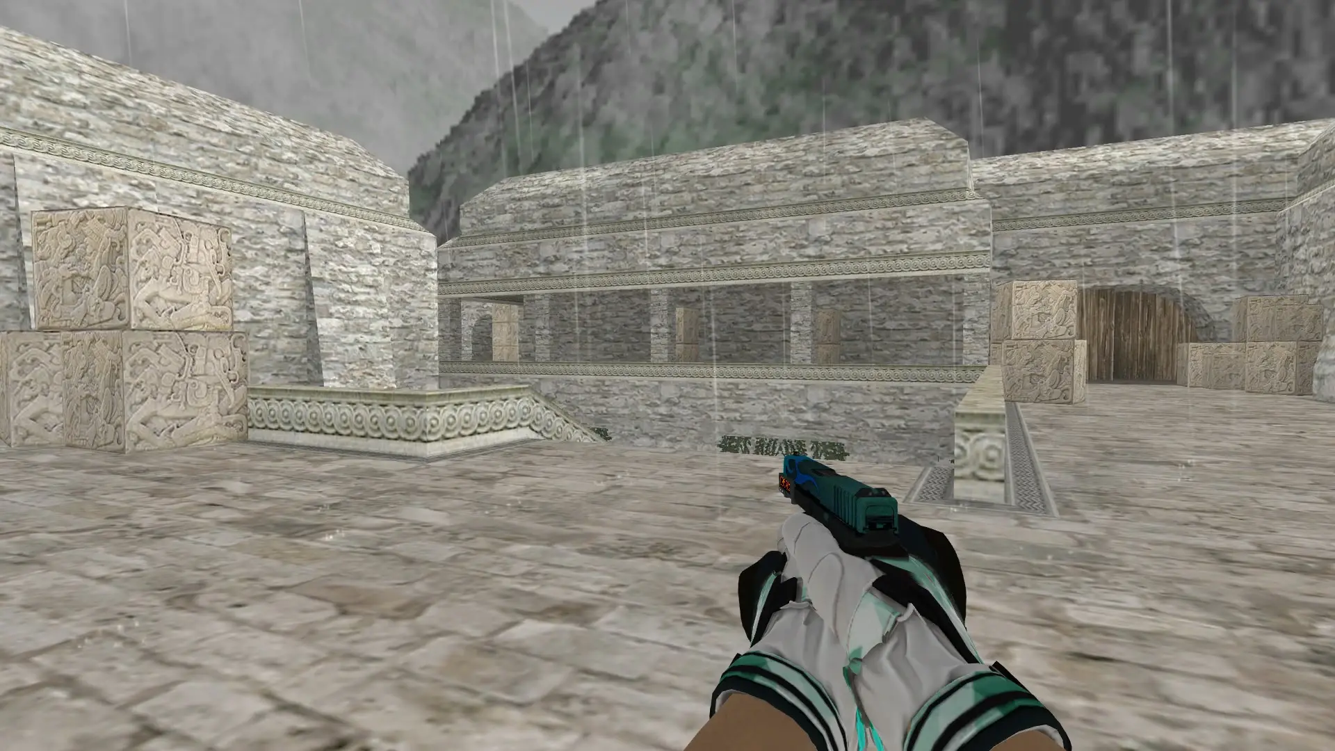 Glock-18 — Moto Gloves Spearmint Pack — de_aztec (first person)