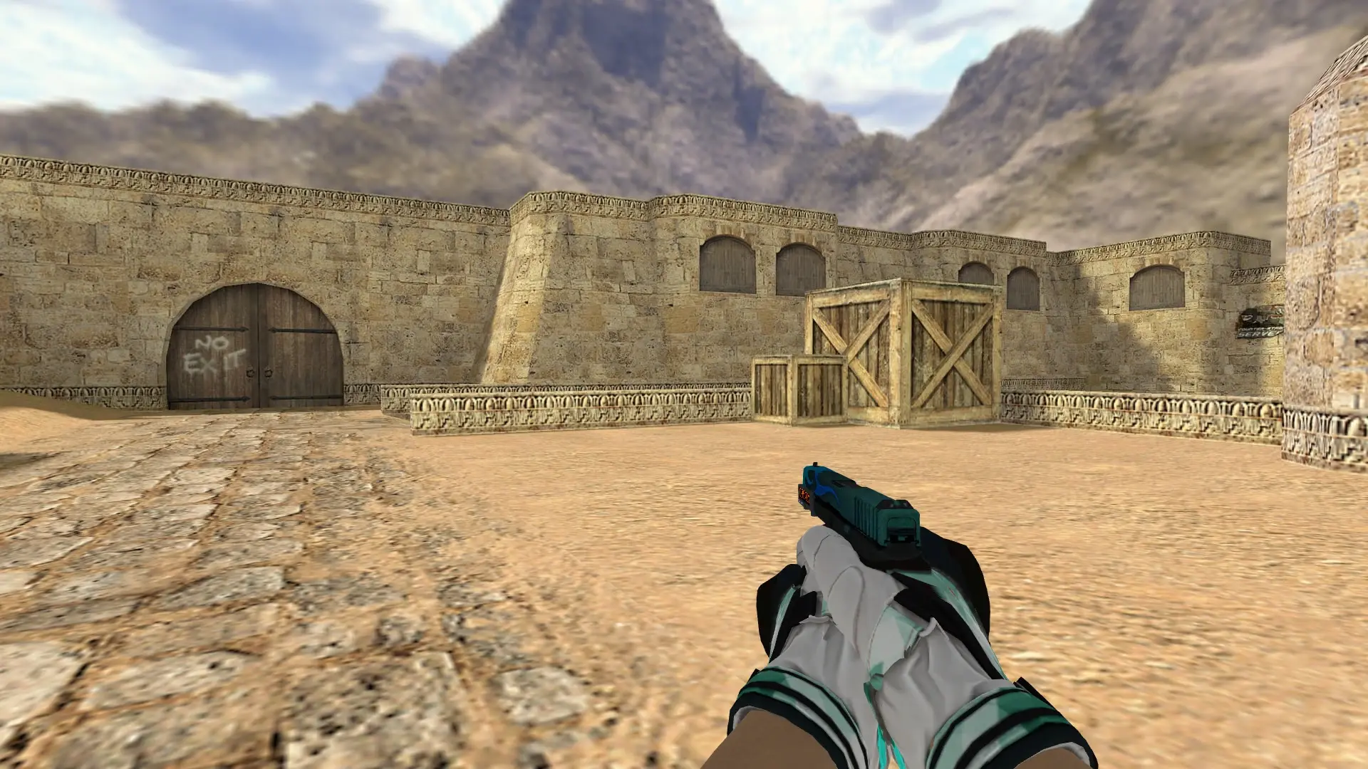 Glock-18 — Moto Gloves Spearmint Pack — de_dust2 (first person)