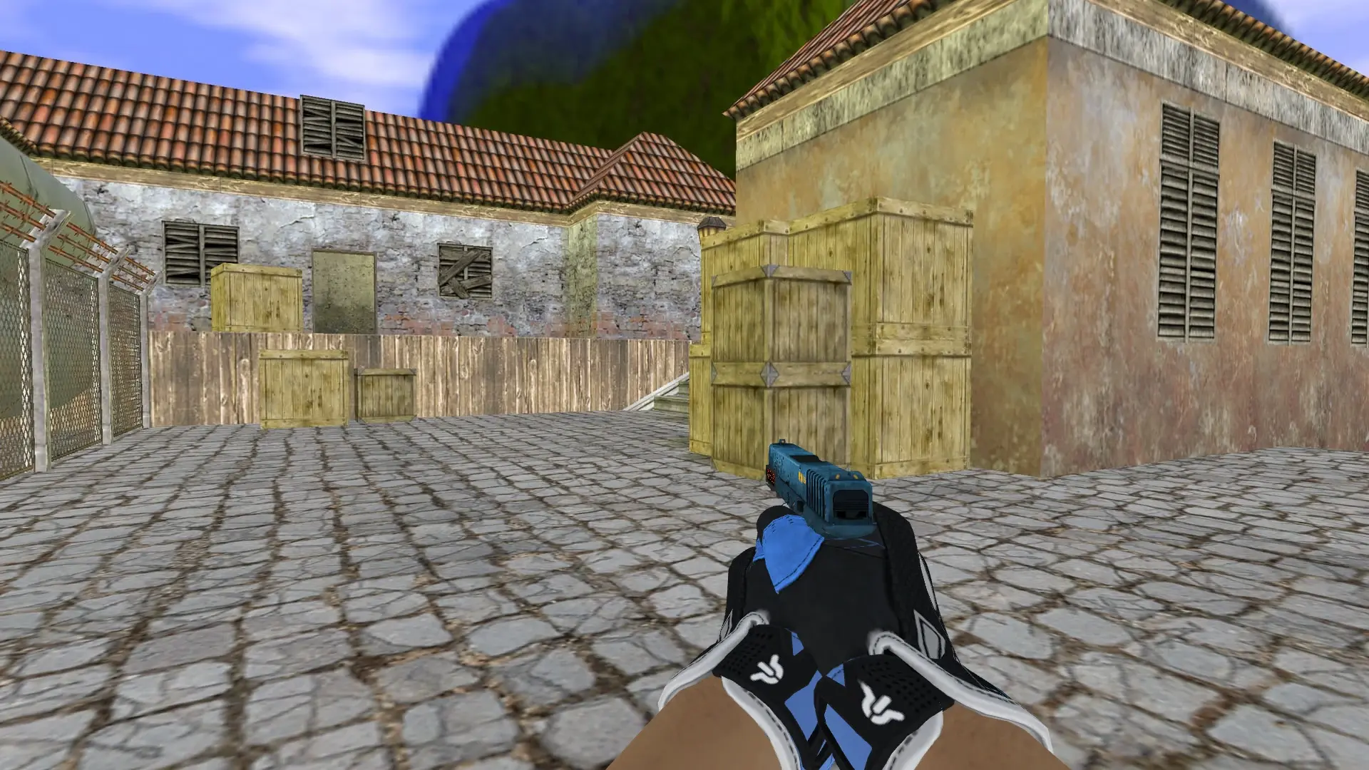 Glock-18 — Sport Gloves Superconductor Pack — de_inferno (first person)