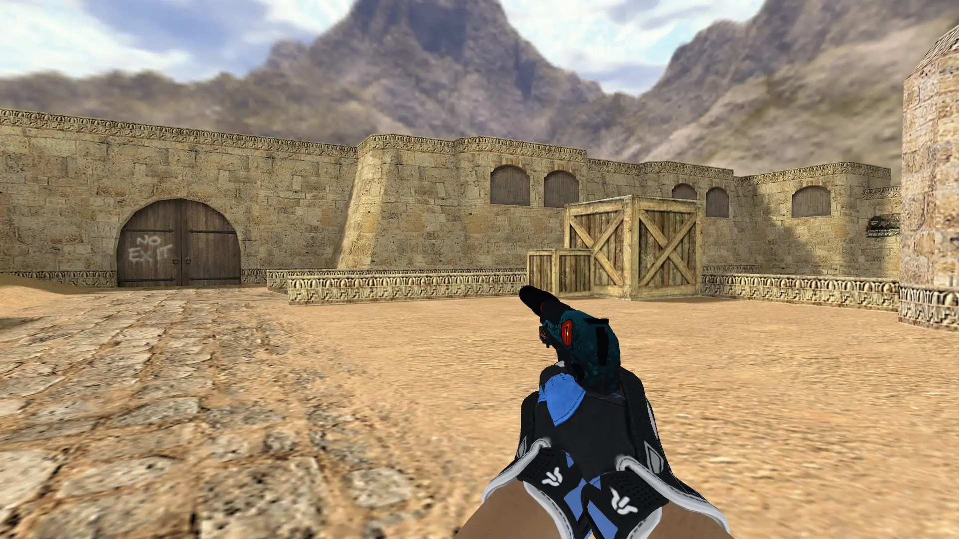 USP — Sport Gloves Superconductor Pack — de_dust2 (first person)