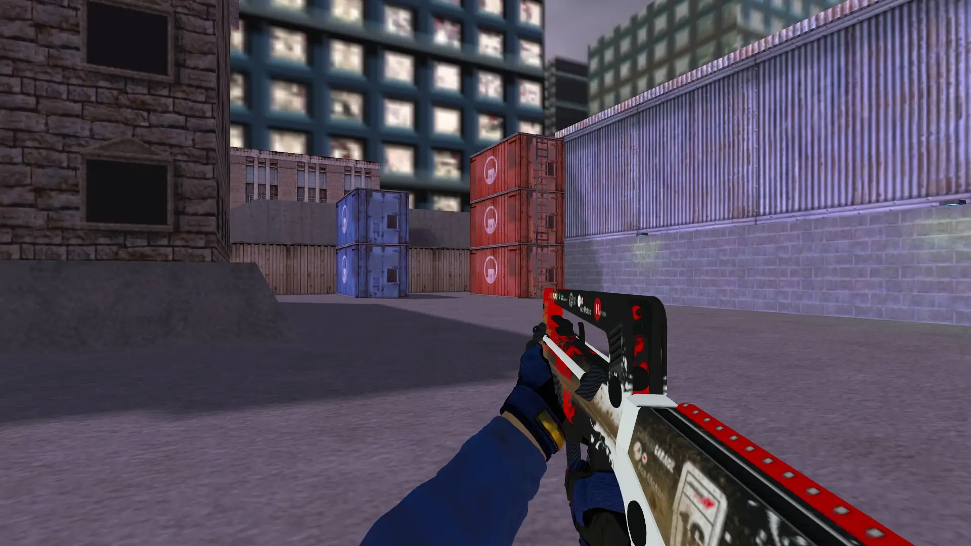FAMAS — Specialist Gloves Fade Pack — cs_assault (first person)