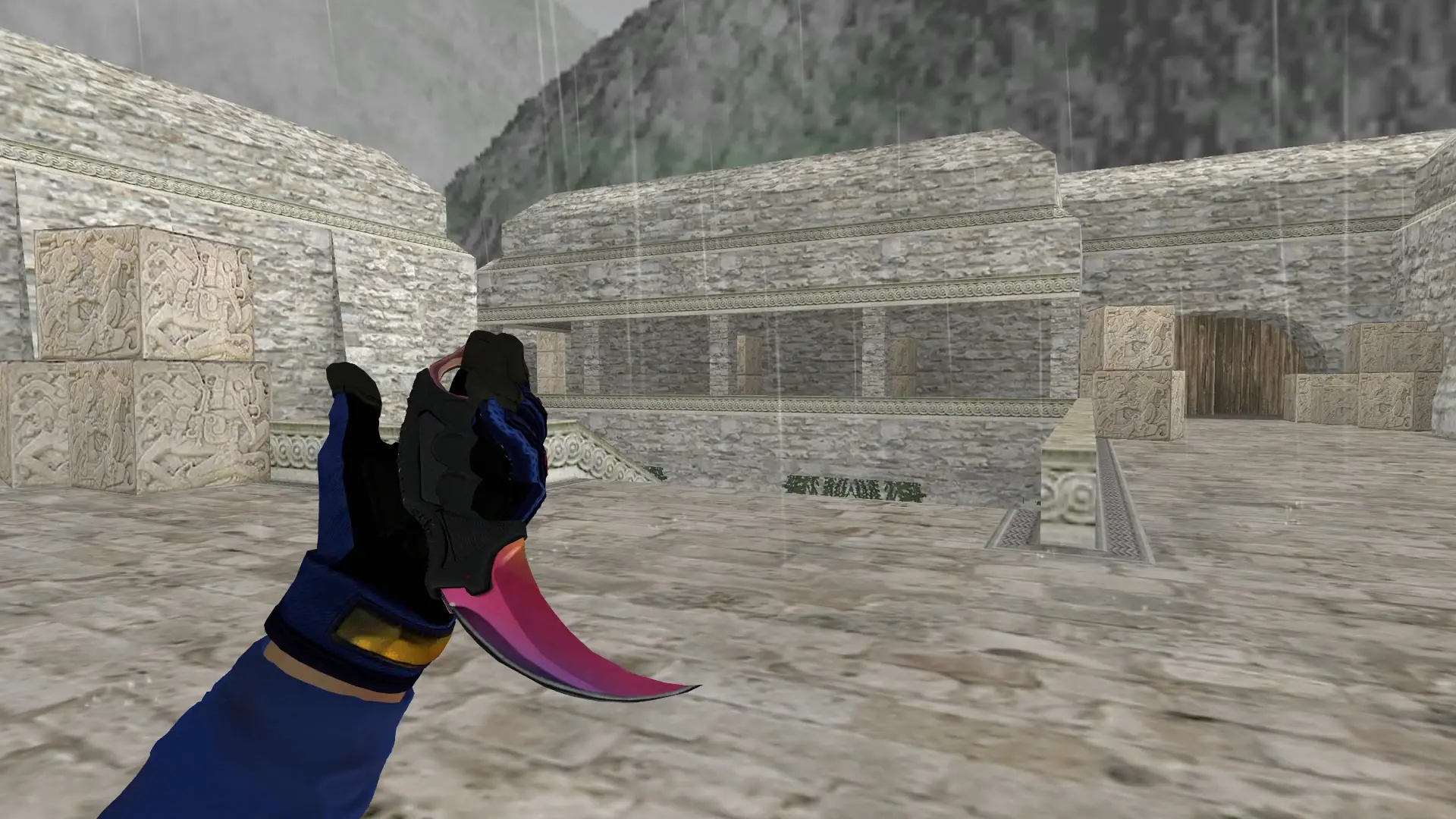 Knife — Specialist Gloves Fade Pack — de_aztec (first person)