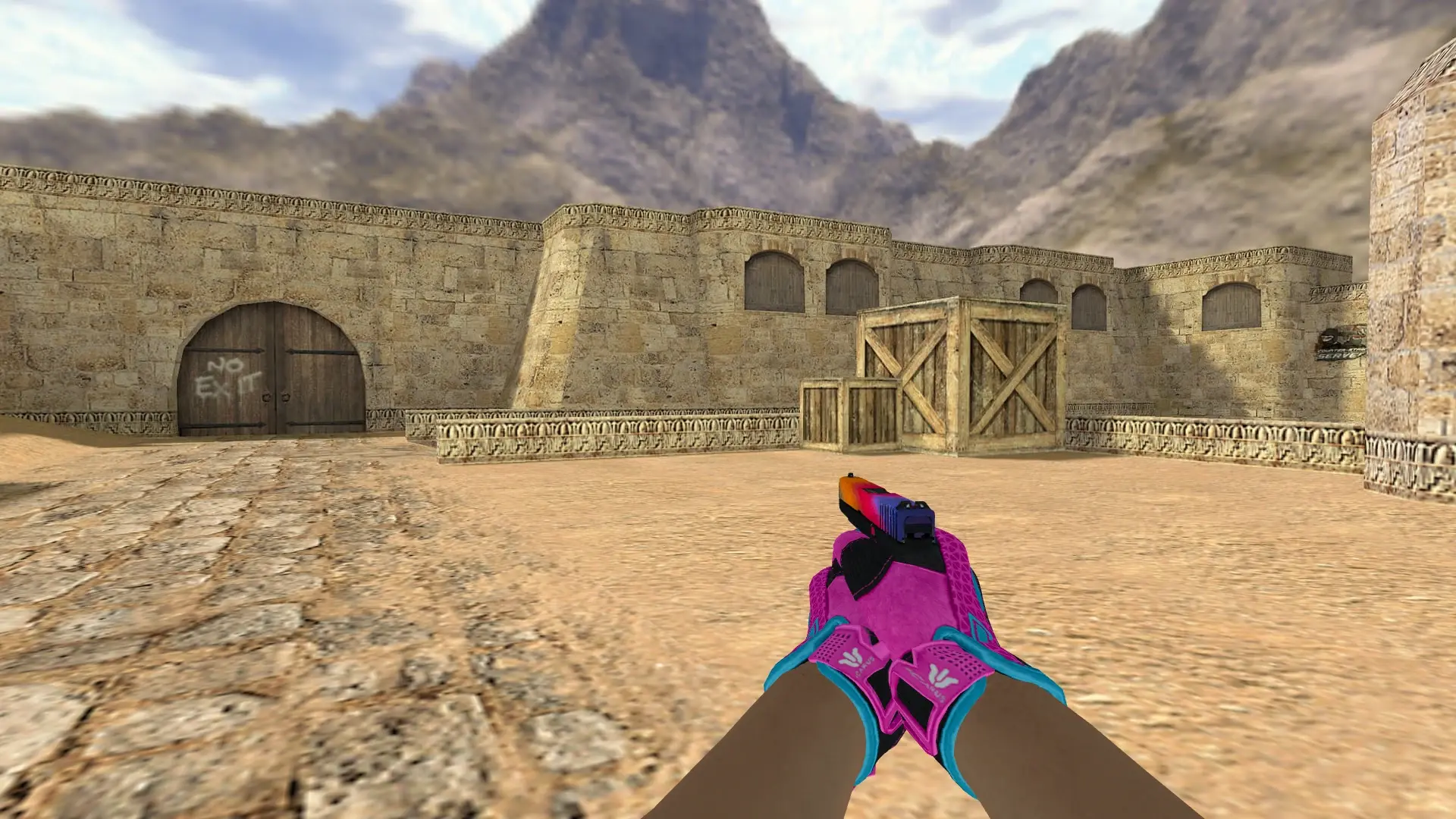 Glock-18 — Sport Gloves Vice Weapon Pack — de_dust2 (first person)
