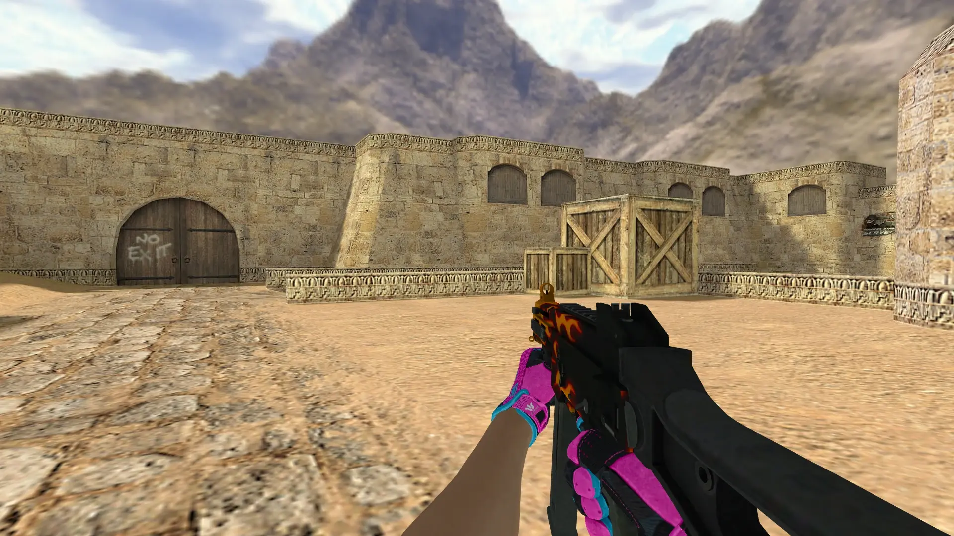 UMP-45 — Sport Gloves Vice Weapon Pack — de_dust2 (first person)