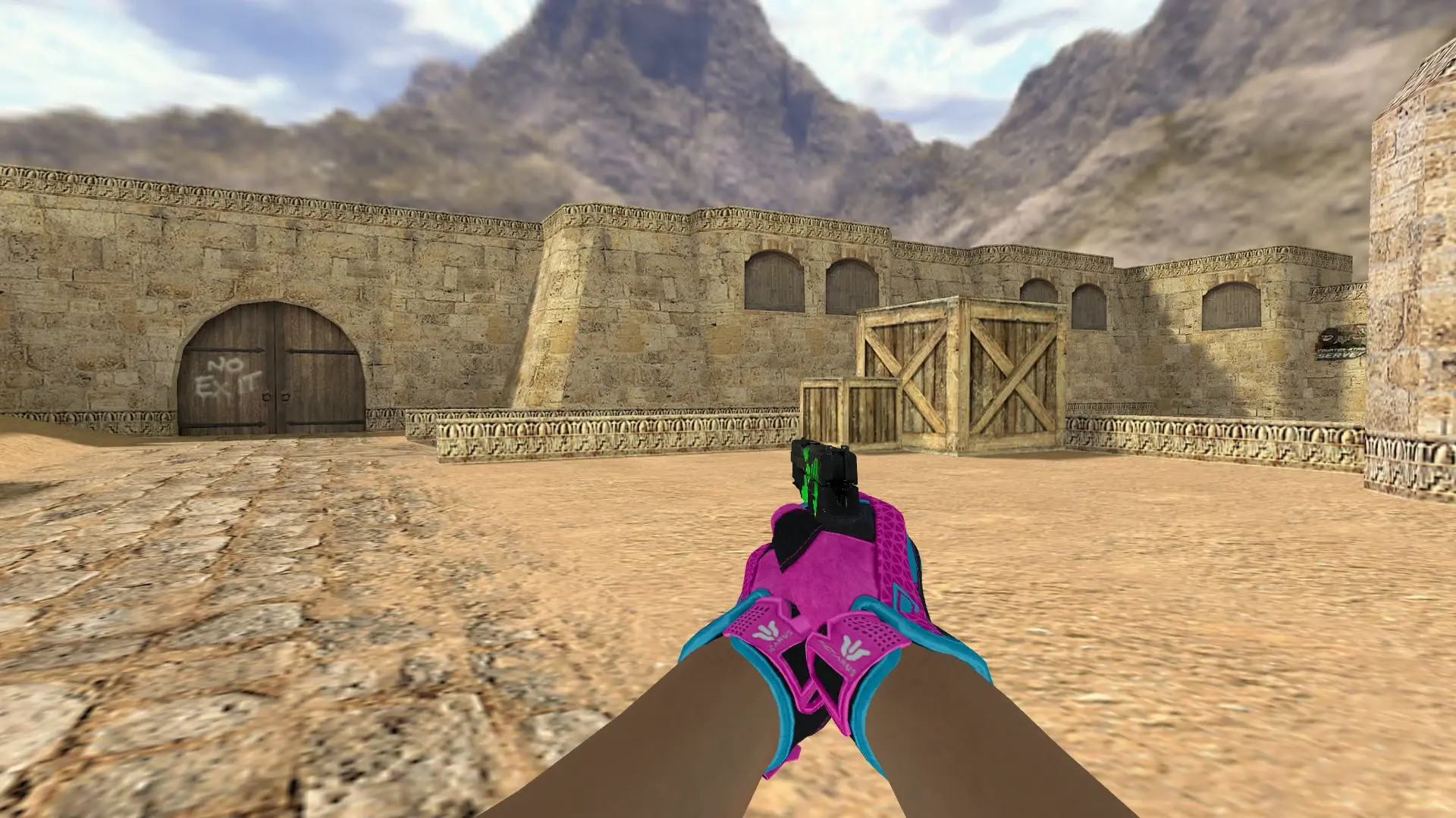 P250 Nuclear Threat — Sport Gloves Vice Weapon Pack — de_dust2 (first person)