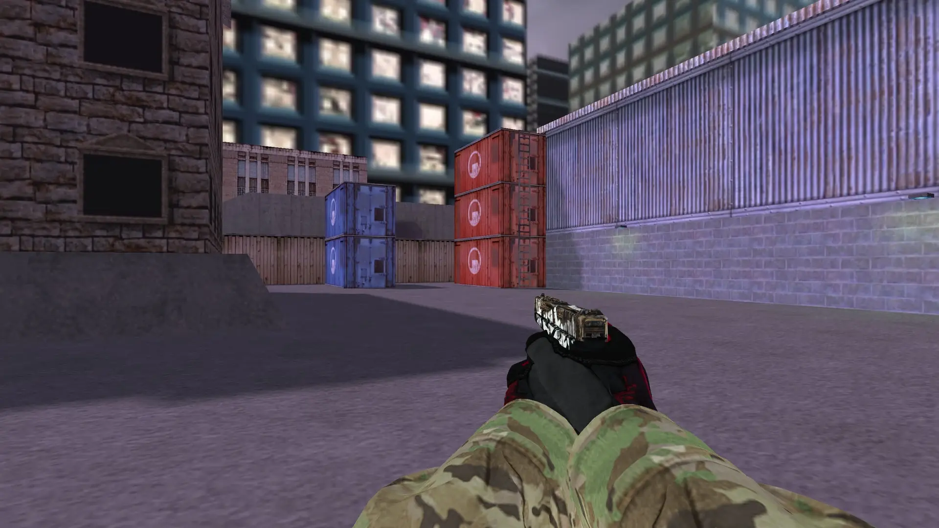Glock-18 — Specialist Gloves Crimson Kimono Pack — cs_assault (first person)