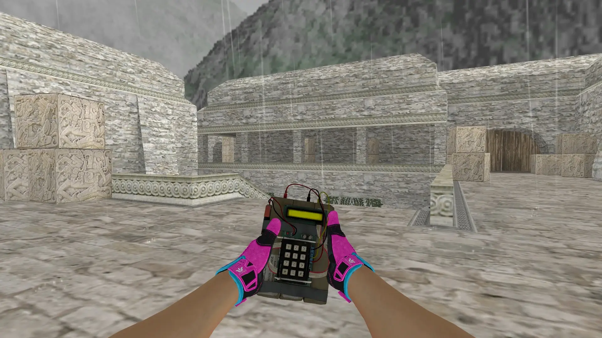 C4 — Sports Gloves Vice Pack — de_aztec (first person)