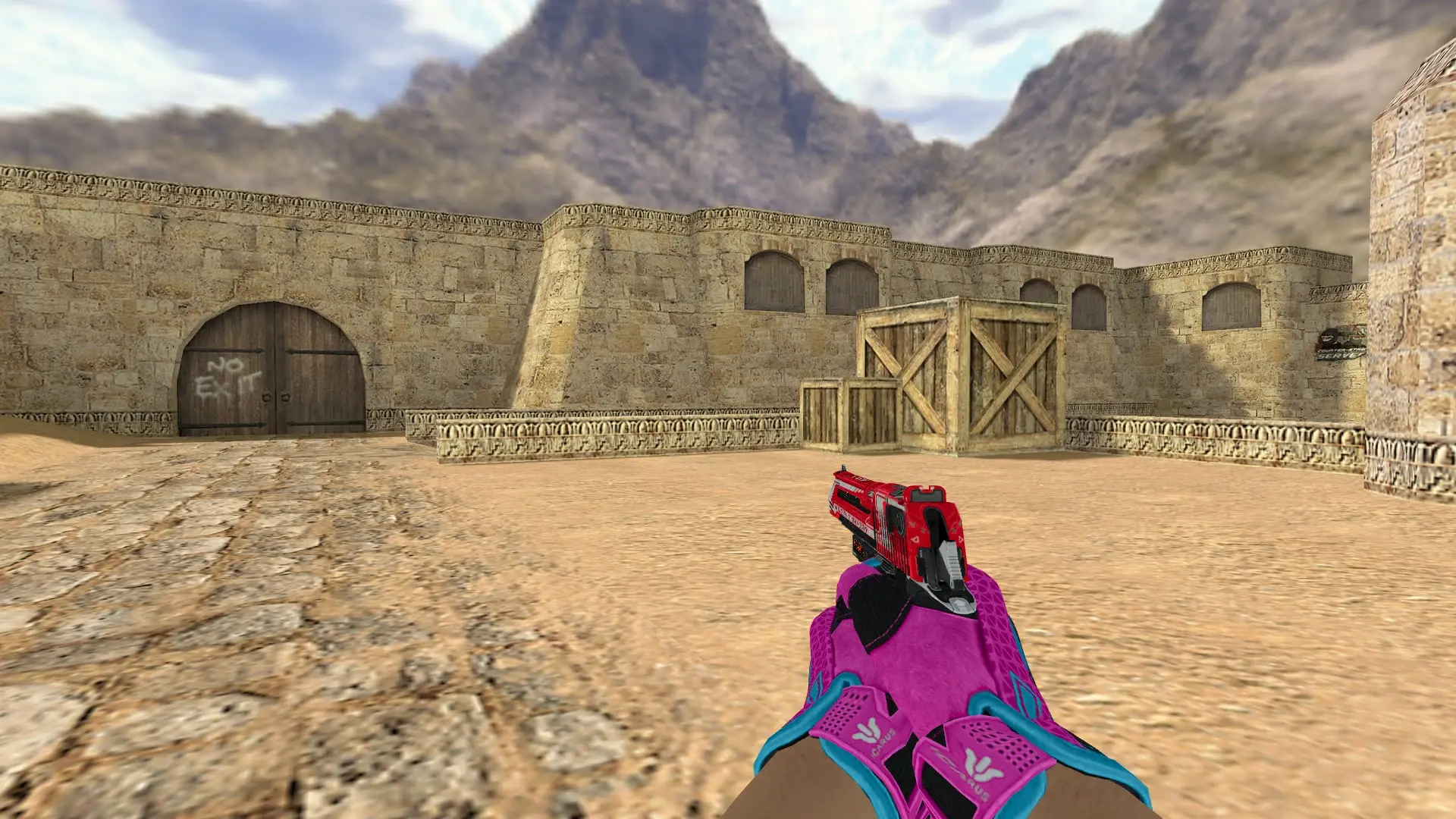 Desert Eagle — Sports Gloves Vice Pack — de_dust2 (first person)