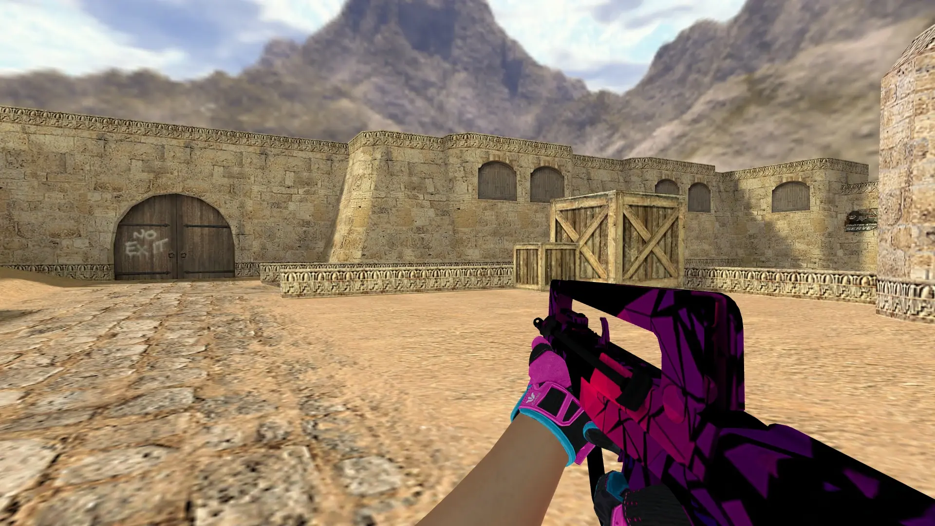 FAMAS — Sports Gloves Vice Pack — de_dust2 (first person)