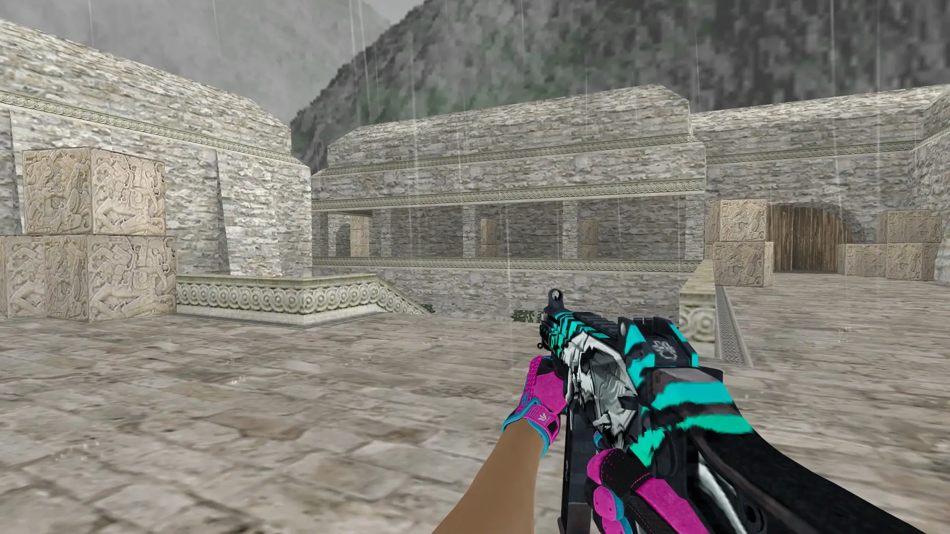 UMP-45 — Sports Gloves Vice Pack — de_aztec (first person)