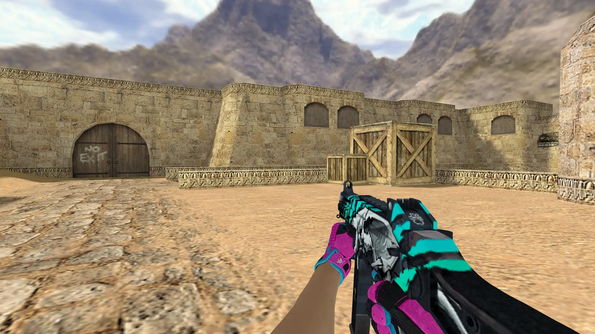 UMP-45 — Sports Gloves Vice Pack — de_dust2 (first person)