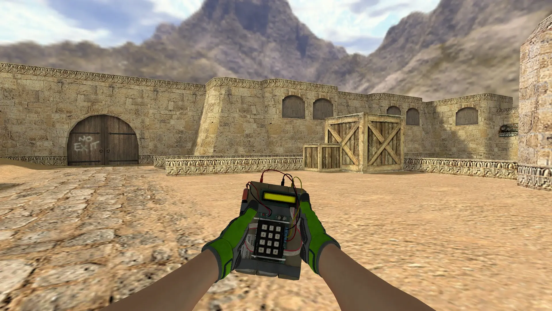 C4 — Specialist Gloves Emerald Web Pack — de_dust2 (first person)