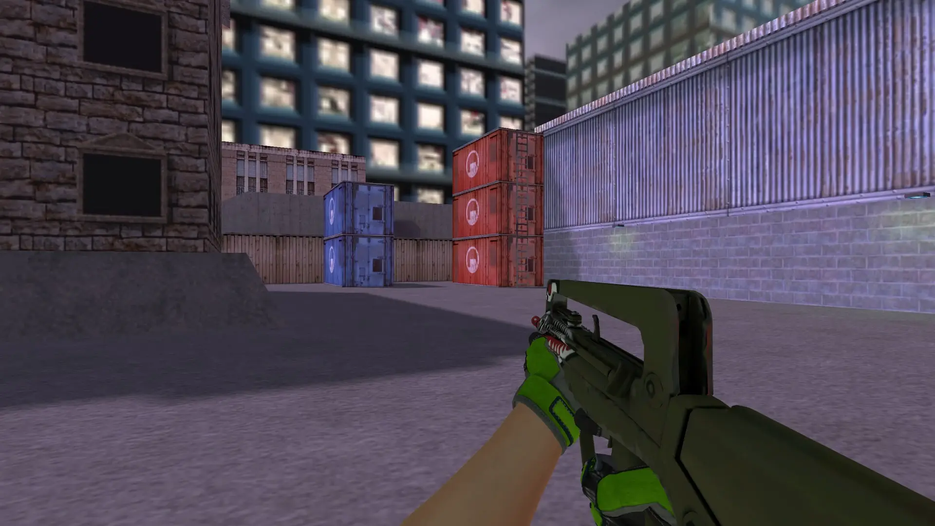 FAMAS — Specialist Gloves Emerald Web Pack — cs_assault (first person)