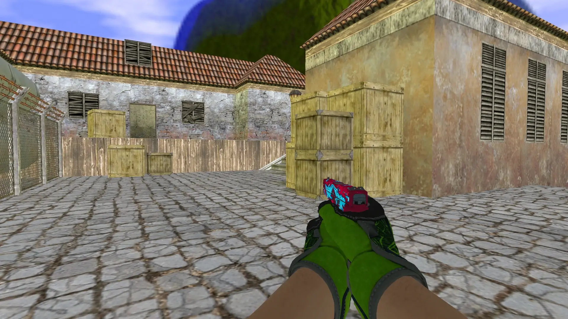 Glock-18 — Specialist Gloves Emerald Web Pack — de_inferno (first person)