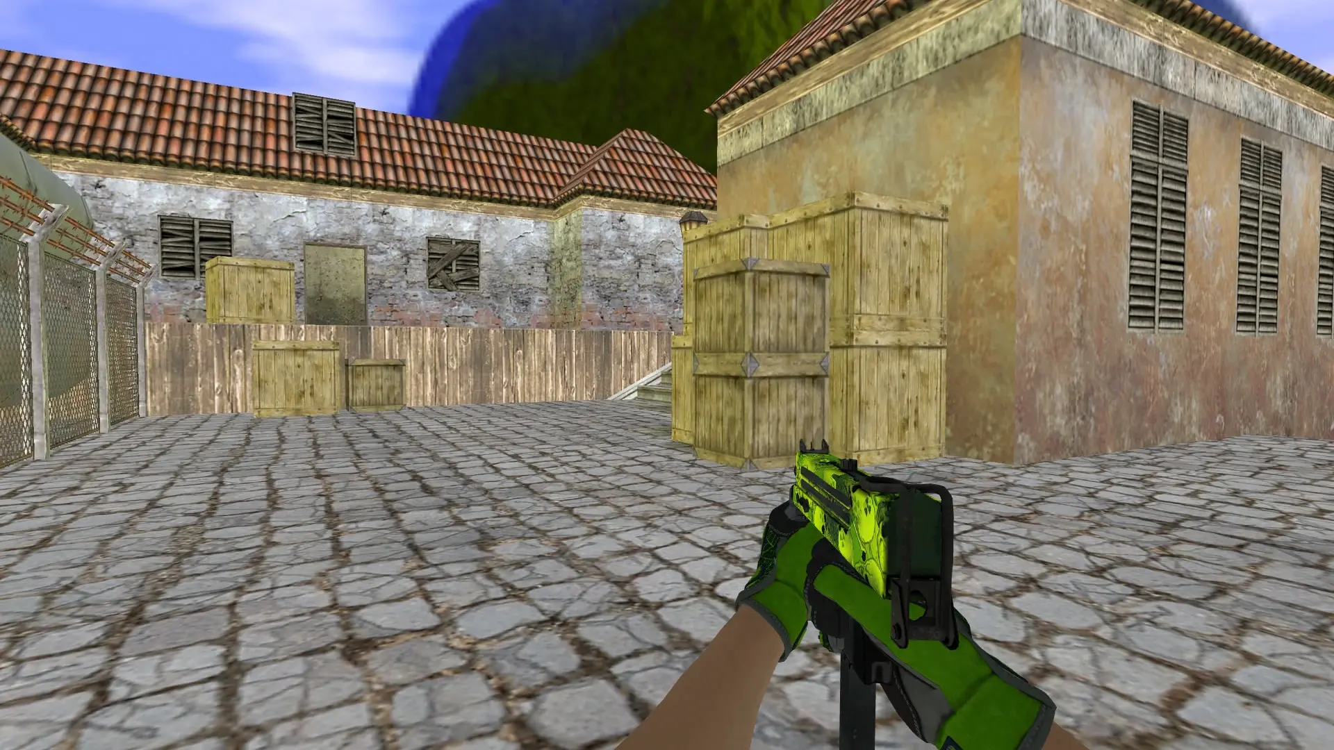 MAC-10 — Specialist Gloves Emerald Web Pack — de_inferno (first person)
