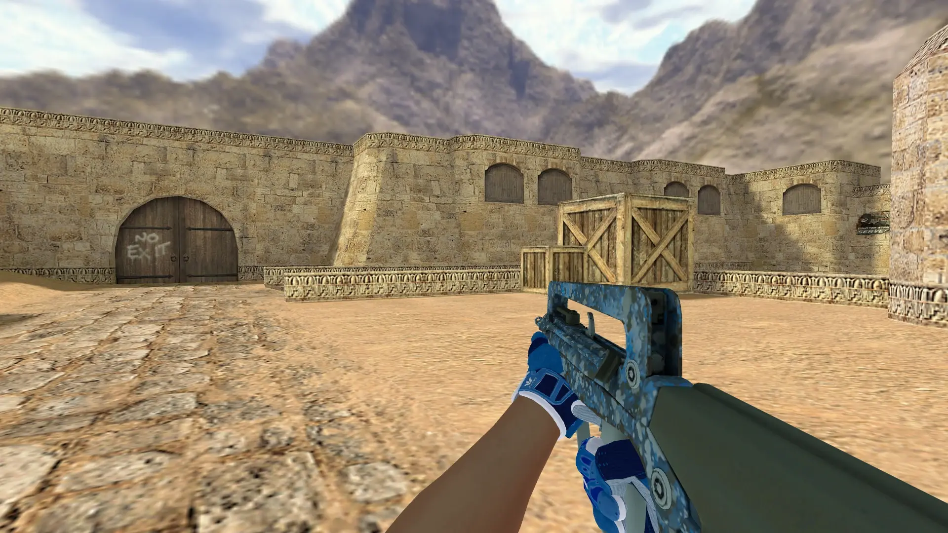FAMAS — Sport Amphibious Pack — de_dust2 (first person)