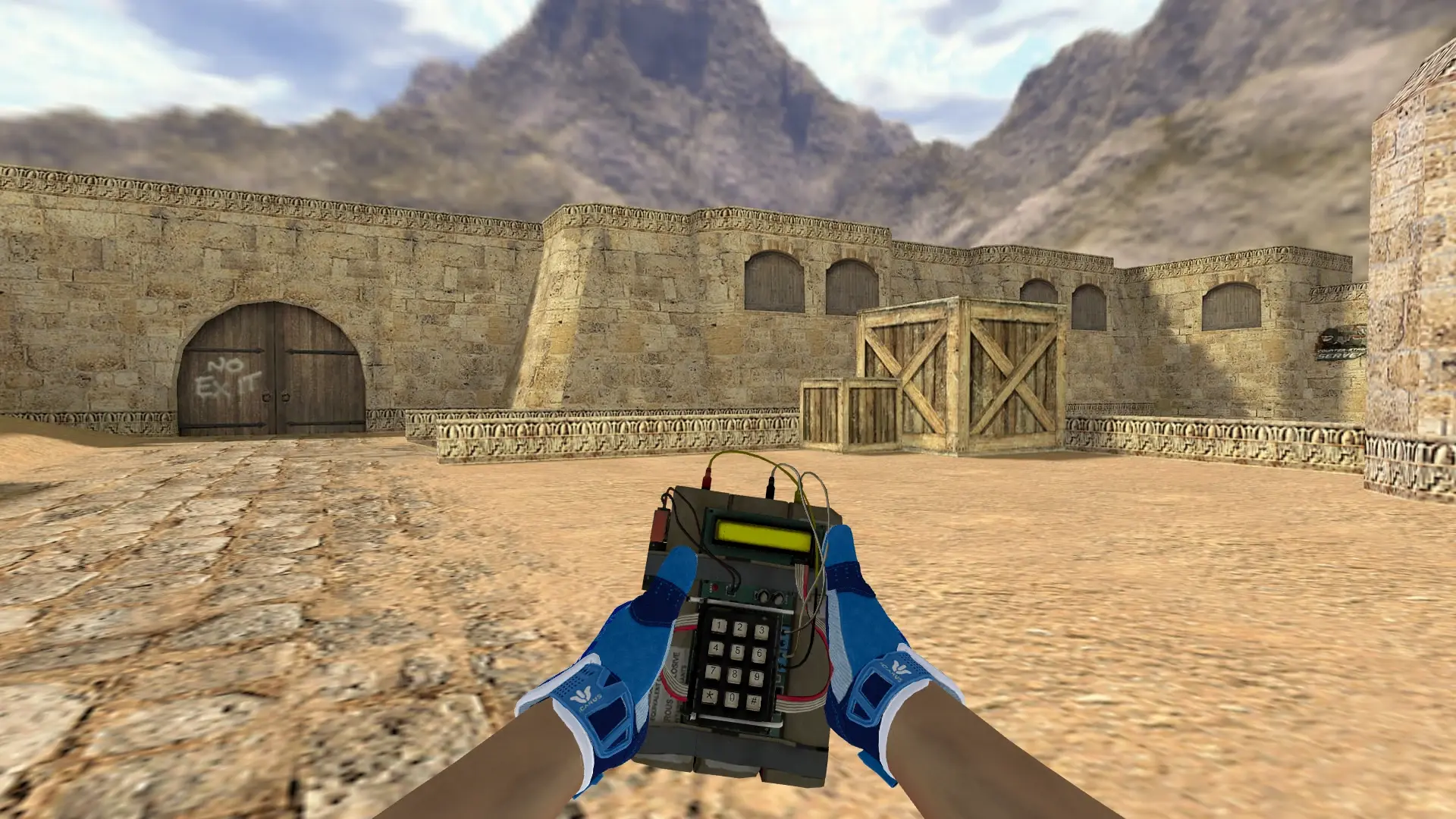 C4 — Sport Gloves Amphibious Pack — de_dust2 (first person)