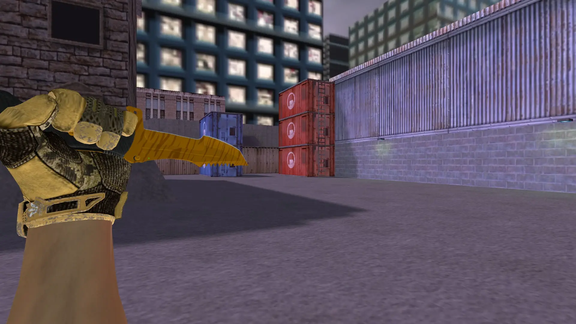 Huntsman Tiger Tooth — Sport Gloves Arid Pack — cs_assault (first person)