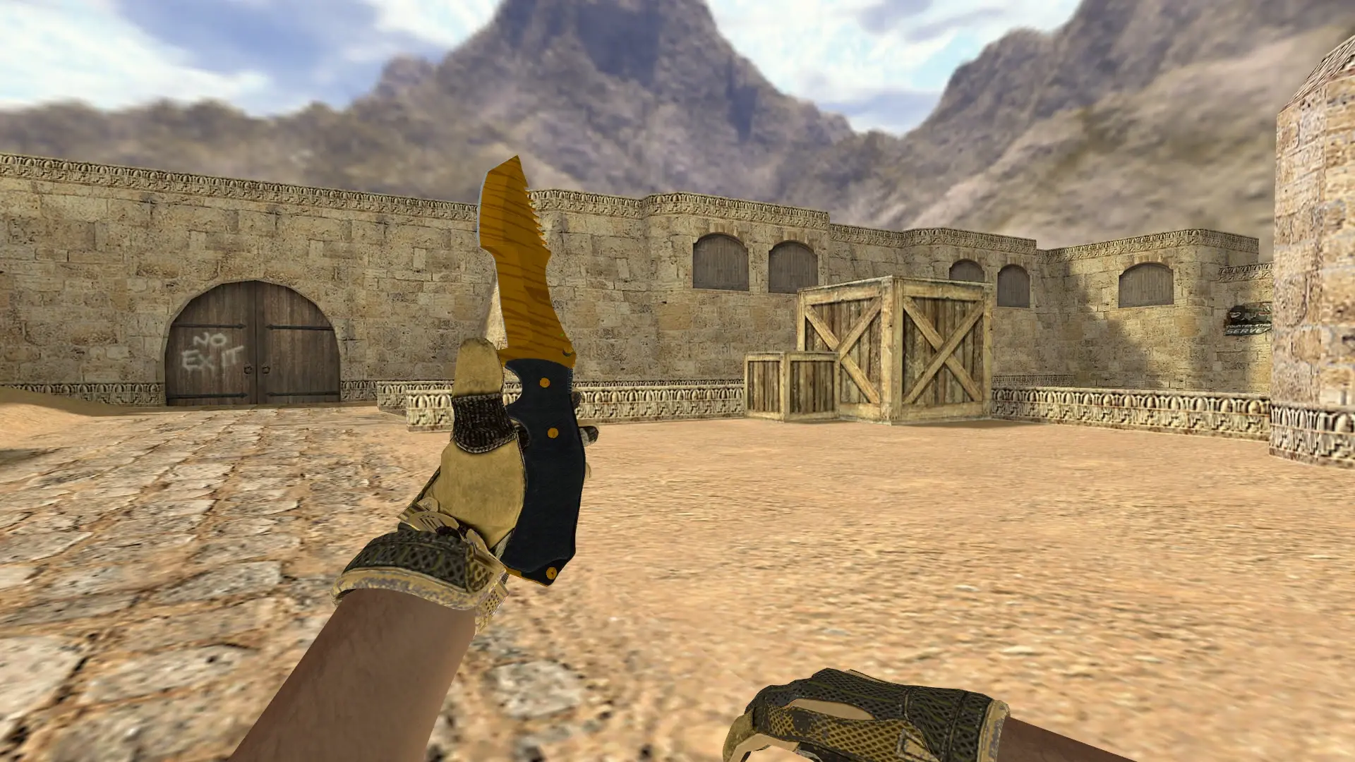Huntsman Tiger Tooth — Sport Gloves Arid Pack — de_dust2 (first person)