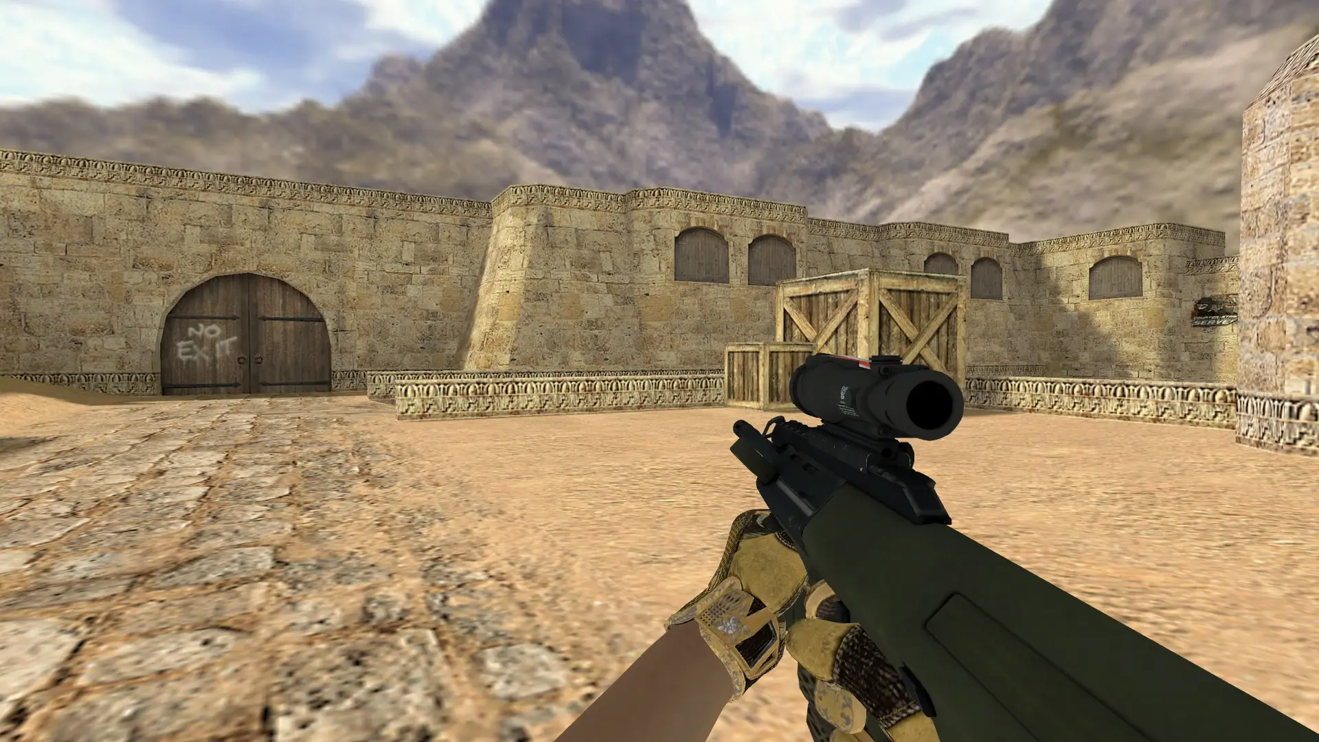 AUG — Sport Gloves Arid Pack — de_dust2 (first person)