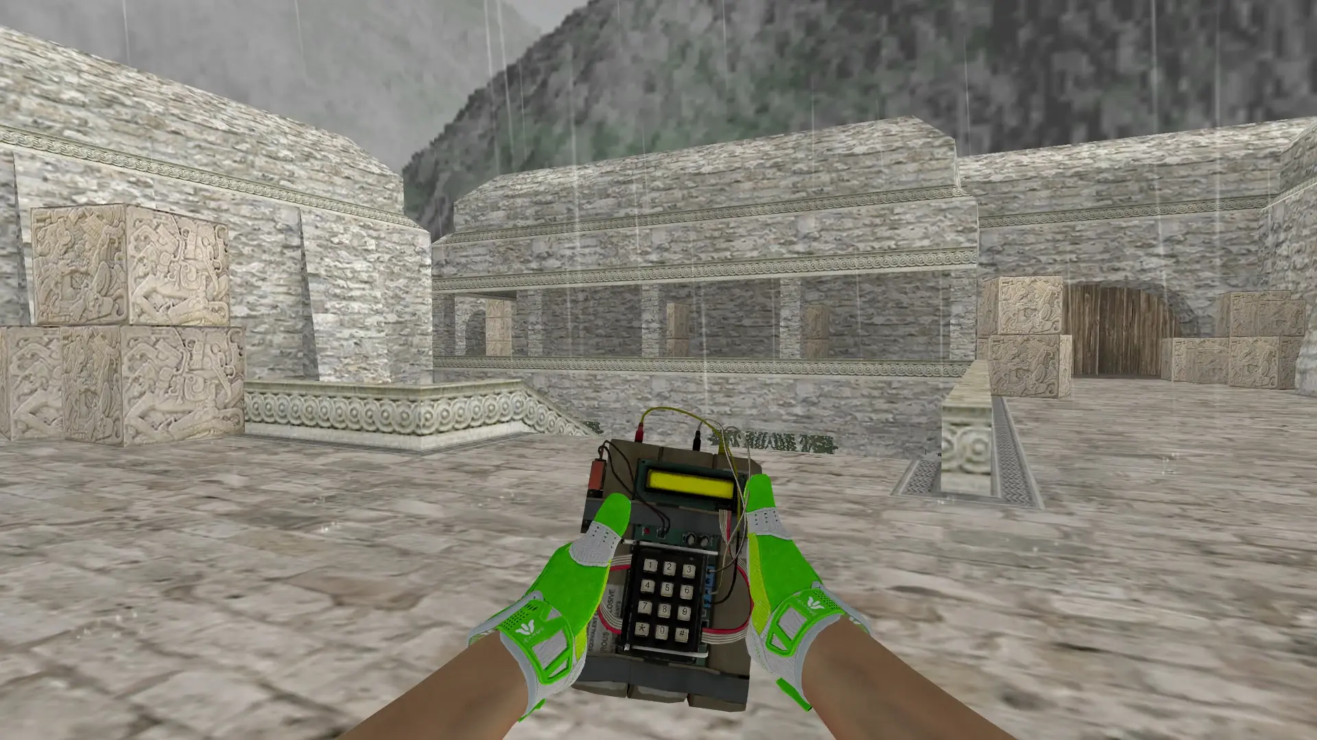 C4 — Hedge Maze and Fracture Case Pack — de_aztec (first person)