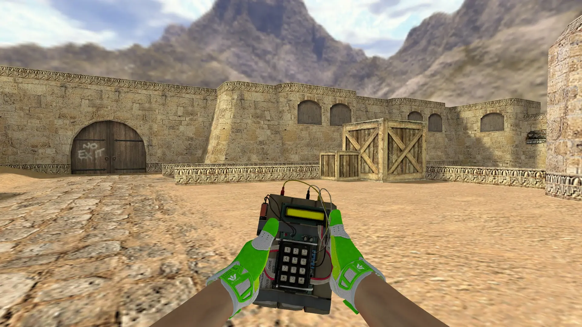 C4 — Hedge Maze and Fracture Case Pack — de_dust2 (first person)
